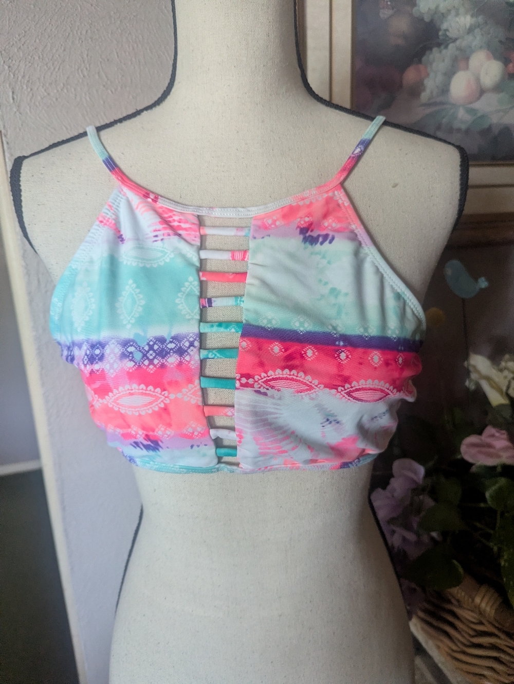 Women’s Strappy High-Neck Swim Suit Top - Multicolor and Hipster Briefs.